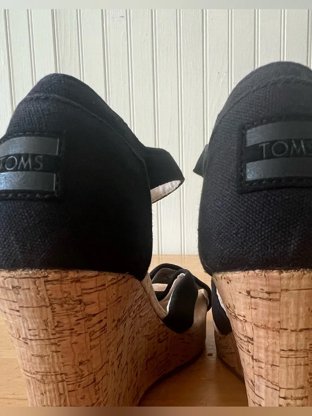 TOMS‎ Black Cork Wedge Sandals Womens 8.5 Ankle Strap Platform Shoes Bohemian